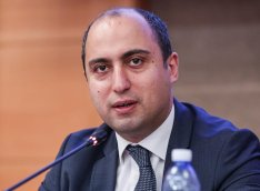 Emin Əmrullayev canlı yayımda sualları cavablandıracaq - FOTO