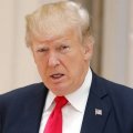 Трамп заявил, что намерен провести разговор с Путиным во вторник