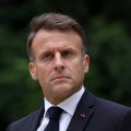 В Париже потребовали отставки Макрона и премьер-министра