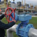 Европа вдвое сократила импорт российского газа