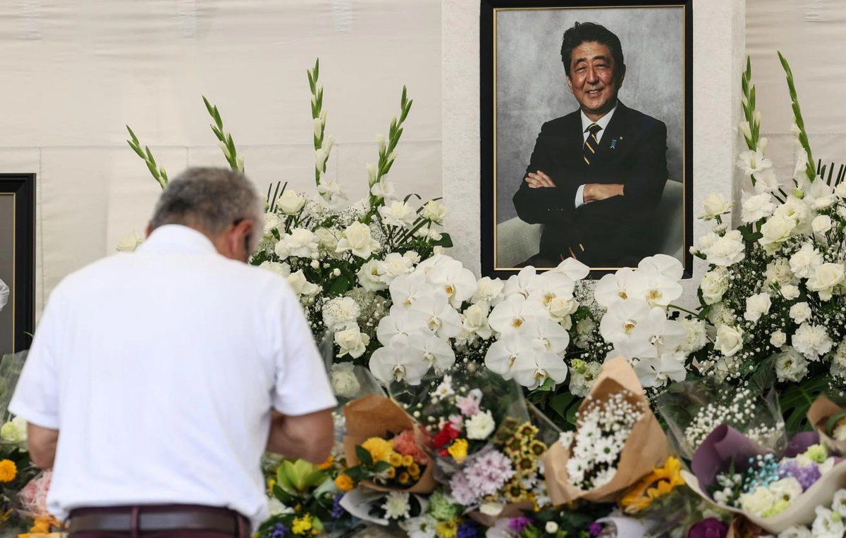 Убийцу Синдзо Абэ приговорили к пожизненному заключению