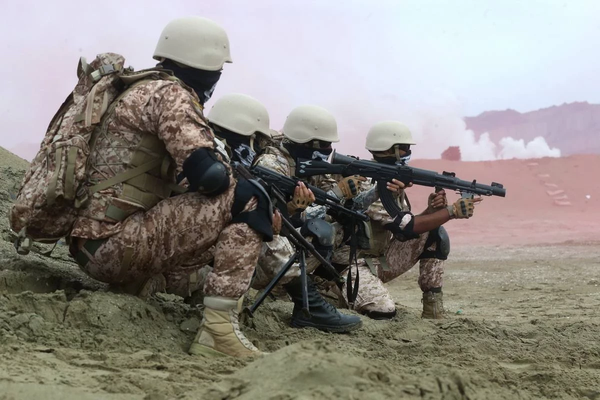 КСИР проводит учения на юге Ирана на фоне возможных ударов США