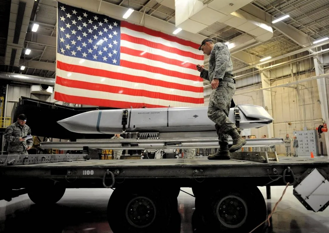 Белый дом запросил у Конгресса рекордный военный бюджет