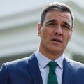Самолет премьера Испании совершил экстренную посадку в Турции