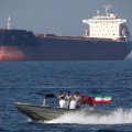 Иран вводит новую систему прохода судов через Ормузский пролив