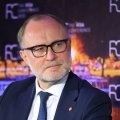 Глава Минобороны Латвии подал в отставку