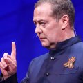 Медведев вновь предупредил Армению: отключим газ