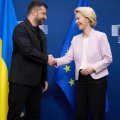 Урсула фон дер Ляйен обсудила с Зеленским военную помощь