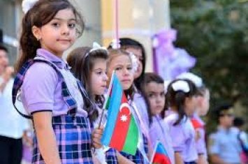 В Азербайджане отмечается День знаний