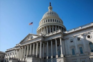 Сенат США продлил шатдаун