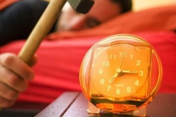Hər səhər zəngli saatı yubadanlara xoş xəbər: Faydası böyük imiş