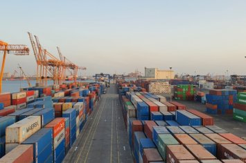 ЦБ Ирана опубликовал данные об экспорте и импорте страны