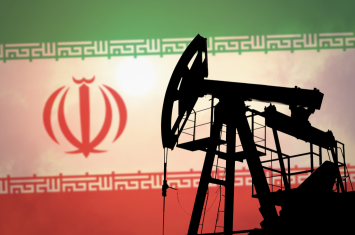 Иран приступил к разработке нефтяного  месторождения Яран