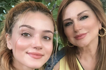 Xalq artistinin qızının müğənni əri ilə romantik ANLARI - VİDEO