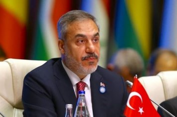 Фидан заявил, что Трамп готов снять санкции CAATSA с Турции