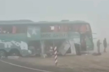 Avtobuslar toqquşdu - Ölənlər və yaralananlar var