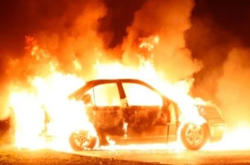 Lökbatanda DƏHŞƏT: Avtomobil sürücüsü ilə birgə yandı - YENİLƏNİB