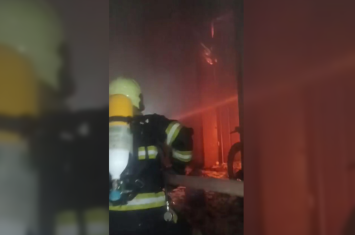 Lökbatanda yaşayış binasında GÜCLÜ YANĞIN: İkisi azyaşlı olmaqla 4 nəfər öldü - VİDEO