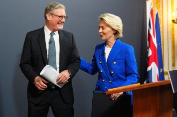 Стармер и фон дер Ляйен обсудили прогресс по вопросу конфискации активов РФ