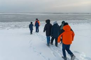 В Якутии по меньшей мере два человека погибли, провалившись под лед