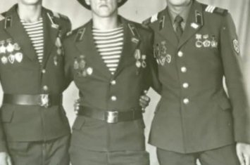 Tənbəlliyi dəstəkləyən yeganə ordu...