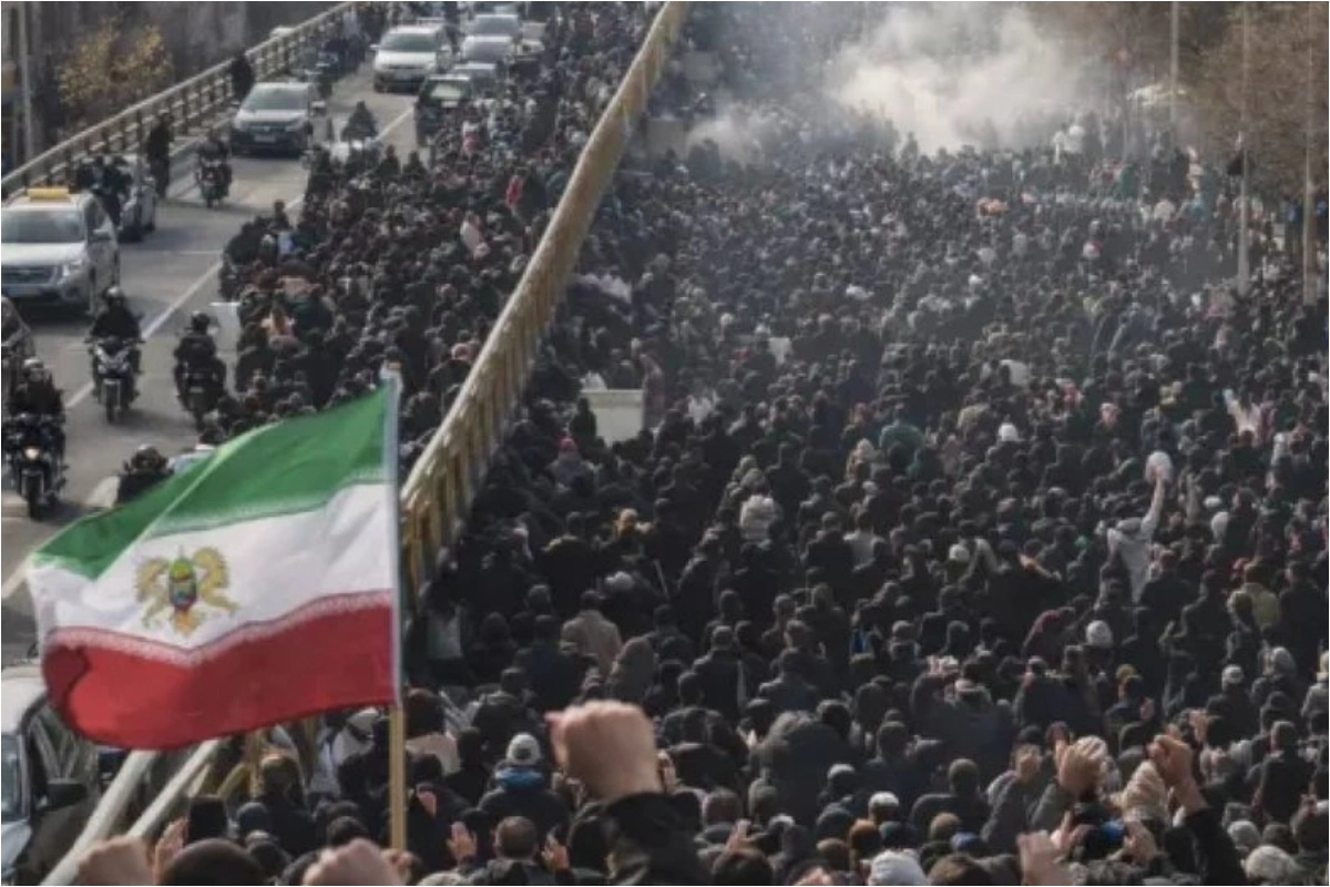 Массовые протесты в Иране: в Тегеране слышны звуки выстрелов