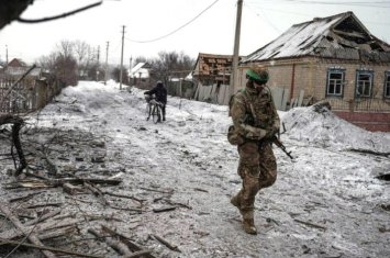 Ukrayna döyüşçüləri bir kəndi işğalçılardan təmizlədi...-Rusların yeni tipli dronu məhv edildi...-FOTO