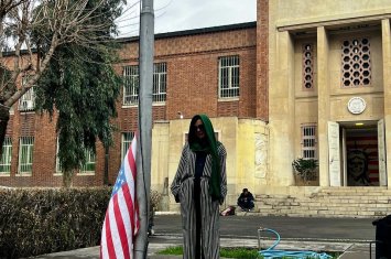 ABŞ-ın İrandakı 47 il öncə dağıdılmış keçmiş səfirliyinin binasında...+VİDEO