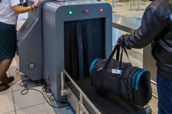 Azərbaycanda vəzifəli şəxs 18 kq qızılla tutuldu - Evində silah gizlədirmiş