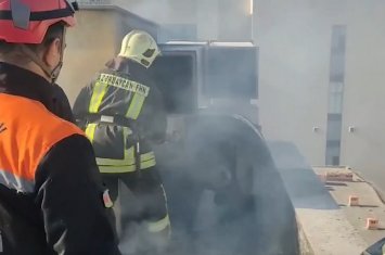 В Сумгайыте начался пожар в жилом доме