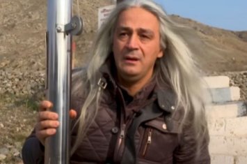 “İranda yaşayanda məktəbdən qovuldum, mahnılarım zirzəmilərdə çıxdı, təqiblərə məruz qaldım” - Araz Elsəs - ÖZƏL+FOTO