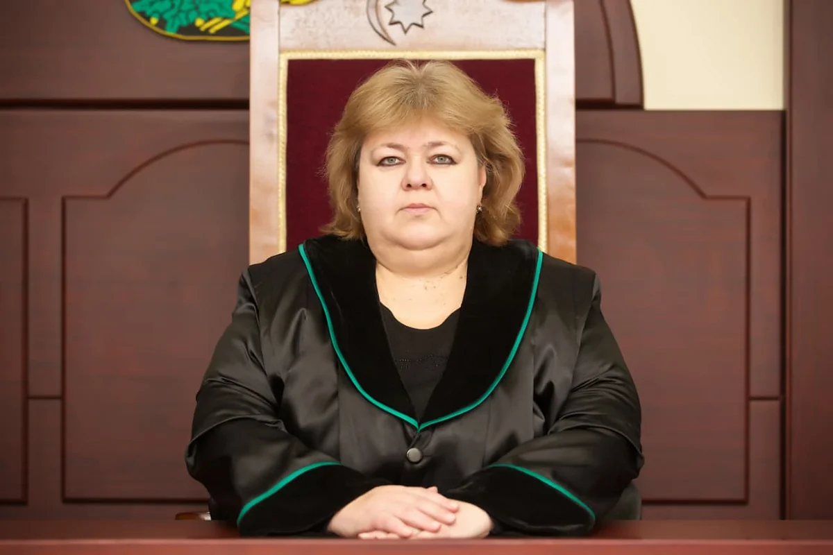 Azərbaycanda tanınmış hakim qəfil vəfat etdi