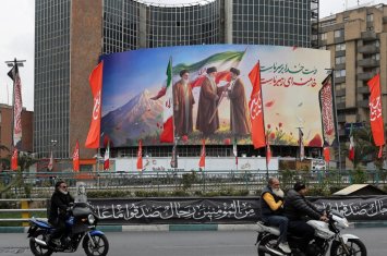 Molla rejimi hələ çökmə riski altında deyil...-ABŞ kəşfiyyatı- 