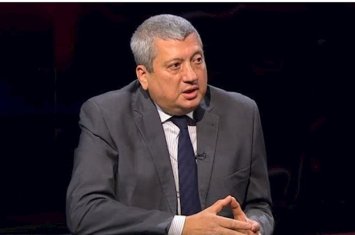 “Azərbaycan üçün ən yaxşı çıxış yolu Türkiyə və İsveçrənin II Dünya savaşındakı təcrübəsindən yararlanmaqdır...”