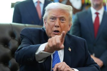 Трамп прокомментировал крушение самолета в Иране