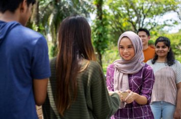 “Başqasına fayda verdikdə insanın xoşbəxt olması tamamilə bioloji və psixoloji bir sistemdir…”-SÜBH TÖVSİYƏLƏRİ