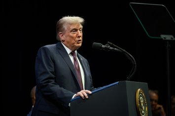 Снятие морской блокады может сорвать сделку с Ираном - Трамп