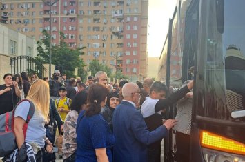 Zəngilan şəhərinə və Cəbrayılın Şükürbəyli kəndinə köç karvanları yola salındı - FOTO