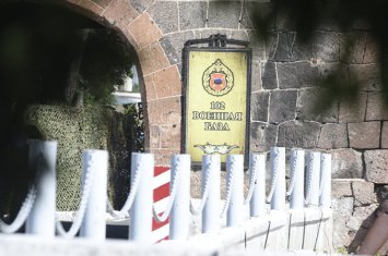 Rusiyanın 102-ci hərbi bazası Ermənistanın daxili işlərinə müdaxilə edir?..-DETALLAR 