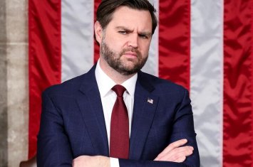 СМИ: Вэнс может не пойти на президентские выборы 2028 года