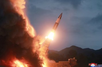 Северная Корея запустила неопознанный снаряд