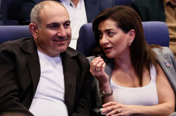 O gün Anna Akopyan övladları ilə birgə Paşinyanın yanında duracaq...- 