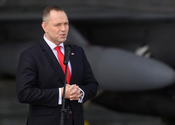Президент Польши согласился с пребыванием в стране войск НАТО