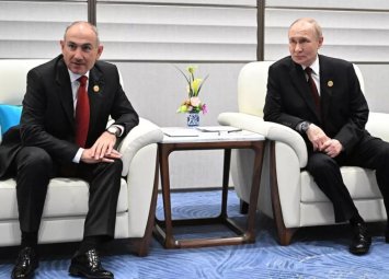 Putin Paşinyanla ayrıca görüşəcək...