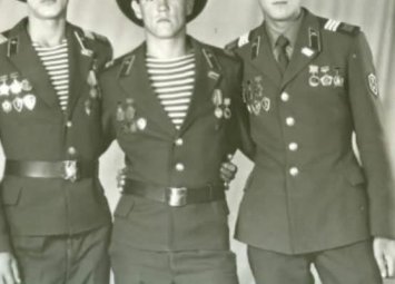 Tənbəlliyi dəstəkləyən yeganə ordu...