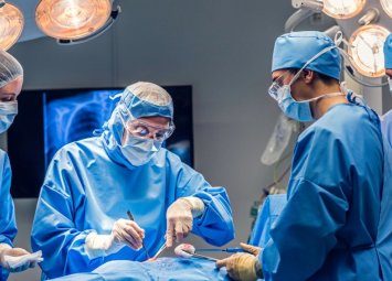 Əməliyyatxanada narkotik əməliyyatı - İran vətəndaşının mədəsindən görün nə çıxdı