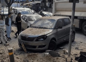 İran raketinin qalıqları Ukrayna səfirliyinin yaxınlığına düşdü...