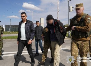 Ukrayna hərbi əsiri Azərbaycana təhvil verib - FOTO/VİDEO