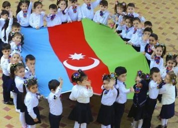 “Uşaqların vətənpərvərlik tərbiyəsinin dövlət siyasətinin məqsədlərinə daxil edilməsi alqışlanmalıdır”