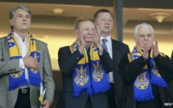 Yanukoviçin eks-prezidentlərlə görüşü başlandı 